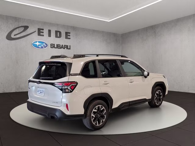 2025 Crystal White Pearl Subaru Forester Premium AWD SUV