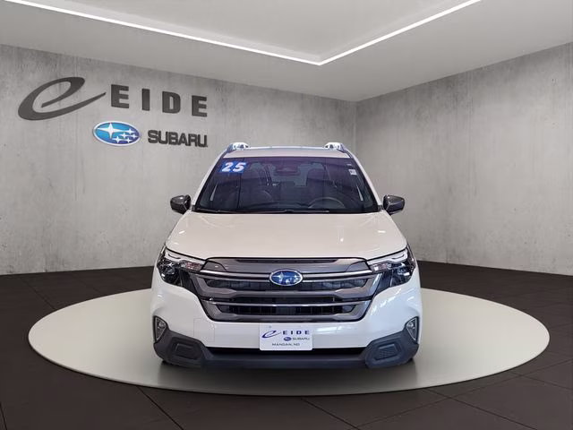 2025 Crystal White Pearl Subaru Forester Premium AWD SUV