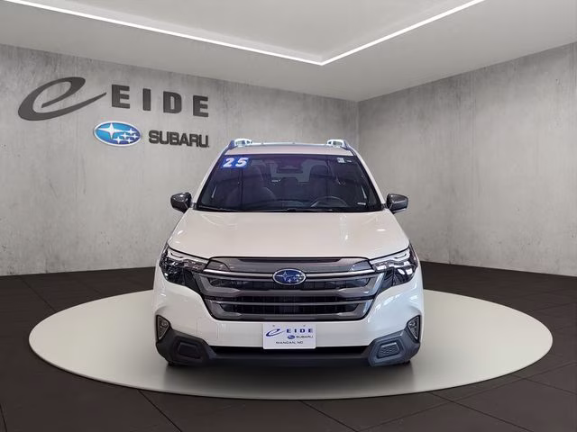 2025 Crystal White Pearl Subaru Forester Premium AWD SUV