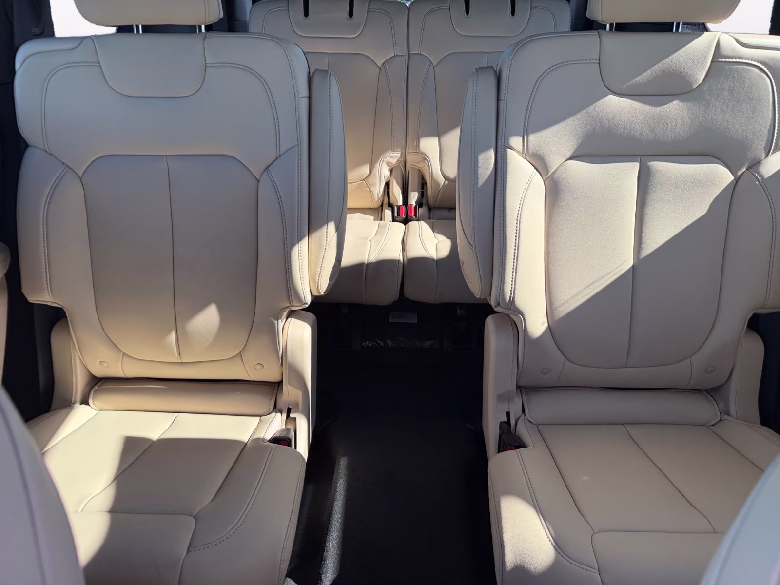2026 Bright White Clearcoat Jeep Grand Cherokee L Limited 4X4 SUV