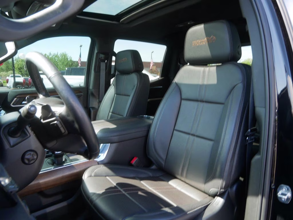 2023 Black Chevrolet Silverado 1500 High Country 4X4 Truck
