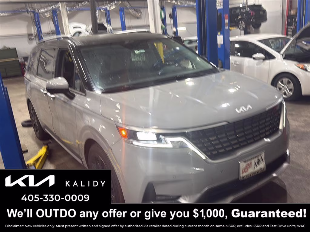 2022 Ceramic Silver Kia Carnival SX FWD Van