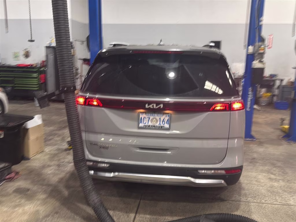 2022 Ceramic Silver Kia Carnival SX FWD Van