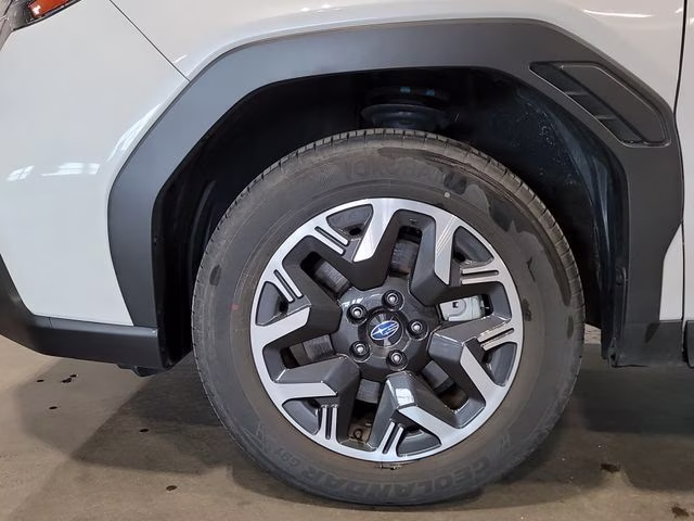 2025 Crystal White Pearl Subaru Forester Premium AWD SUV