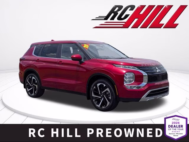 2023 Mitsubishi Outlander SE 2WD's photo