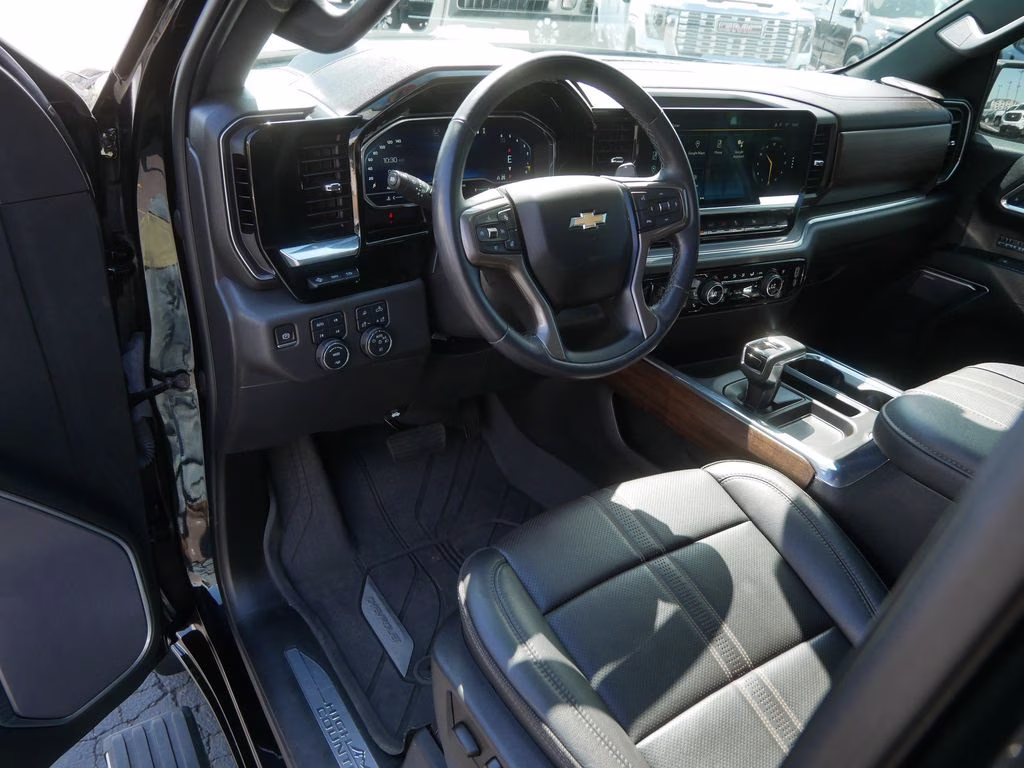 2023 Black Chevrolet Silverado 1500 High Country 4X4 Truck