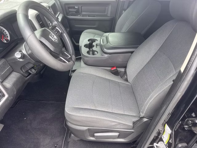 2023 Diamond Black Crystal Pearlcoat Ram 1500 Classic Tradesman RWD Truck