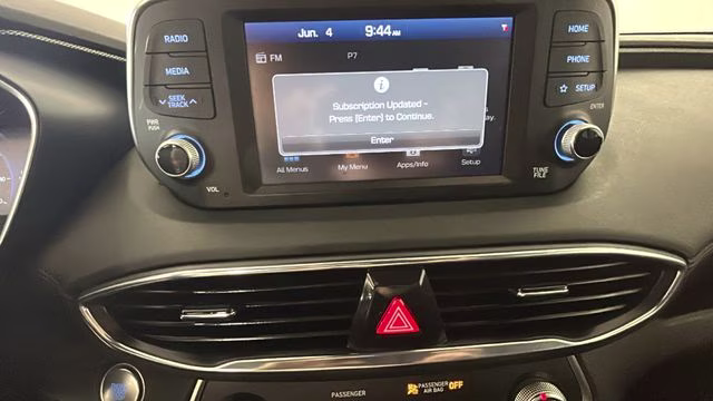2020 Symphony Silver Hyundai Santa Fe SEL FWD SUV