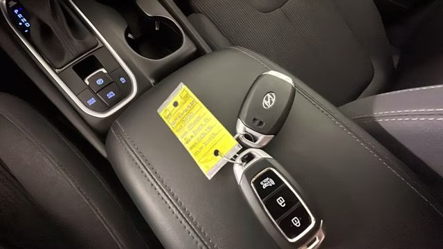 2020 Symphony Silver Hyundai Santa Fe SEL FWD SUV