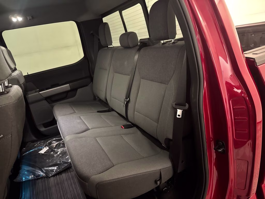 2025 Rapid Red Metallic Tinted Clearcoat Ford F-150 XLT 4X4 Truck