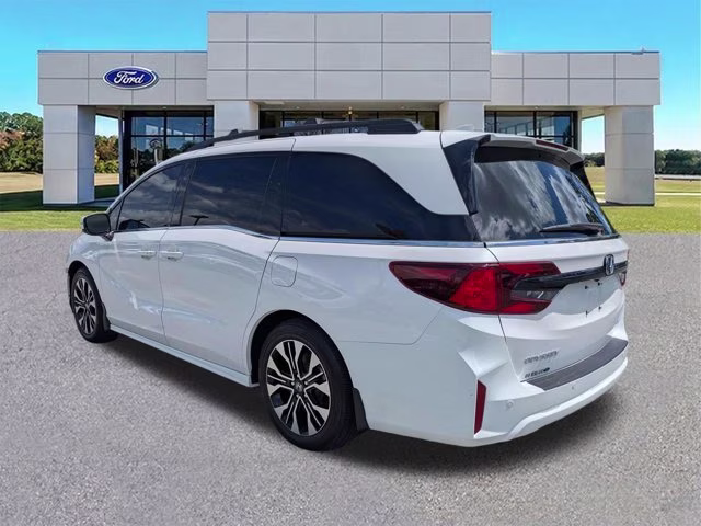 2025 Platinum White Honda Odyssey Elite FWD Van