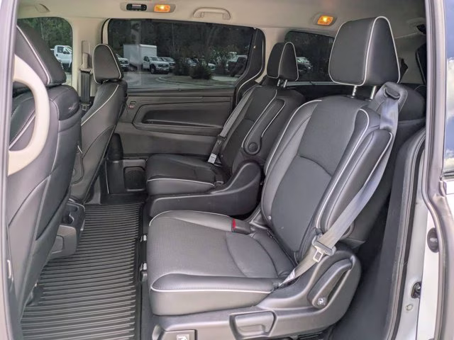 2025 Platinum White Honda Odyssey Elite FWD Van