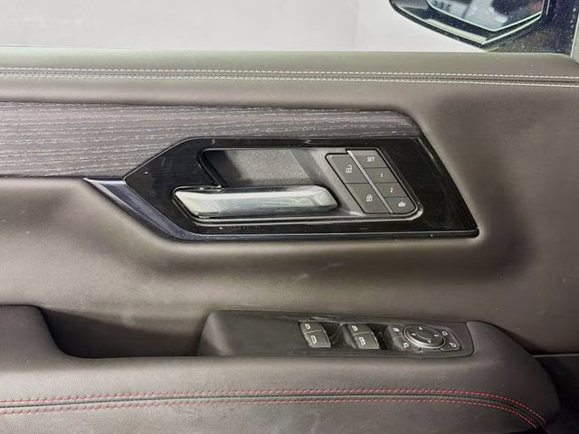 2025 Titanium GMC Yukon XL AT4 Ultimate 4X4 SUV