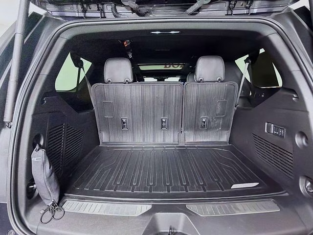 2025 Titanium GMC Yukon XL AT4 Ultimate 4X4 SUV