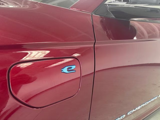 2022 Velvet Red Pearlcoat Jeep Grand Cherokee 4xe 4X4 SUV