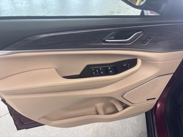 2022 Velvet Red Pearlcoat Jeep Grand Cherokee 4xe 4X4 SUV