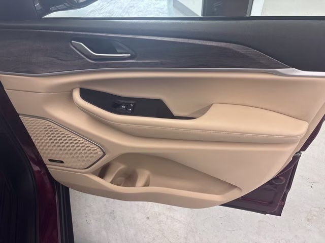 2022 Velvet Red Pearlcoat Jeep Grand Cherokee 4xe 4X4 SUV