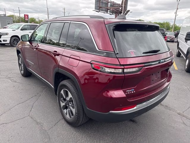 2022 Velvet Red Pearlcoat Jeep Grand Cherokee 4xe 4X4 SUV