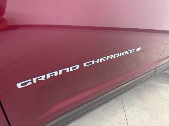 2022 Velvet Red Pearlcoat Jeep Grand Cherokee 4xe 4X4 SUV