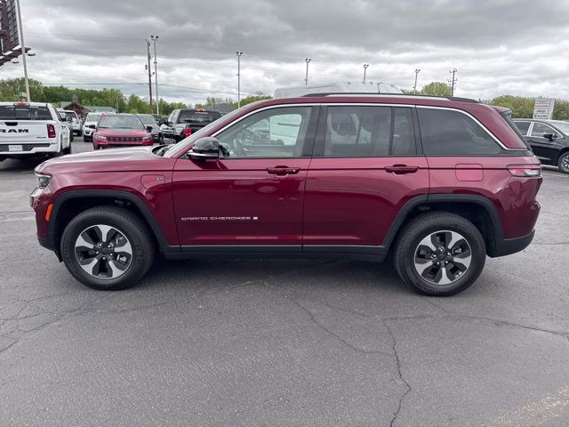 2022 Velvet Red Pearlcoat Jeep Grand Cherokee 4xe 4X4 SUV
