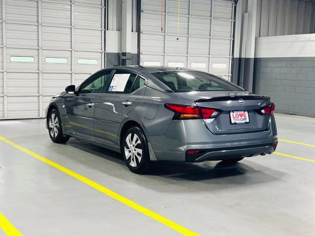 2025 Gun Metallic Nissan Altima 2.5 S FWD Sedan