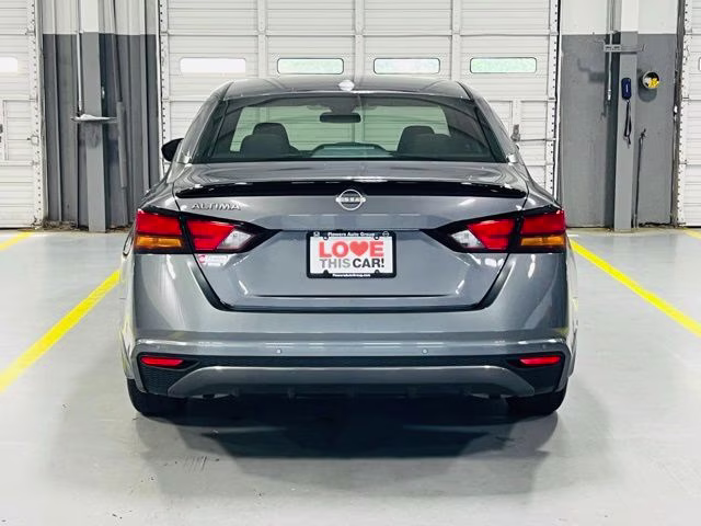 2025 Gun Metallic Nissan Altima 2.5 S FWD Sedan