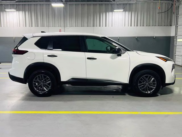 2024 Glacier White Nissan Rogue S FWD SUV