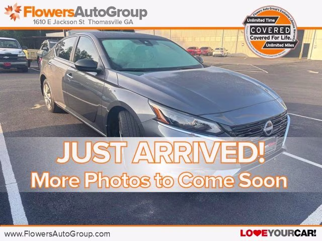 2025 Gun Metallic Nissan Altima 2.5 S FWD Sedan
