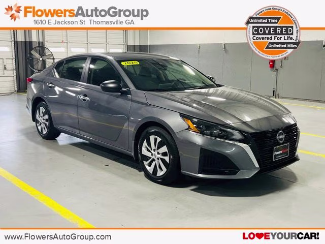 2025 Gun Metallic Nissan Altima 2.5 S FWD Sedan