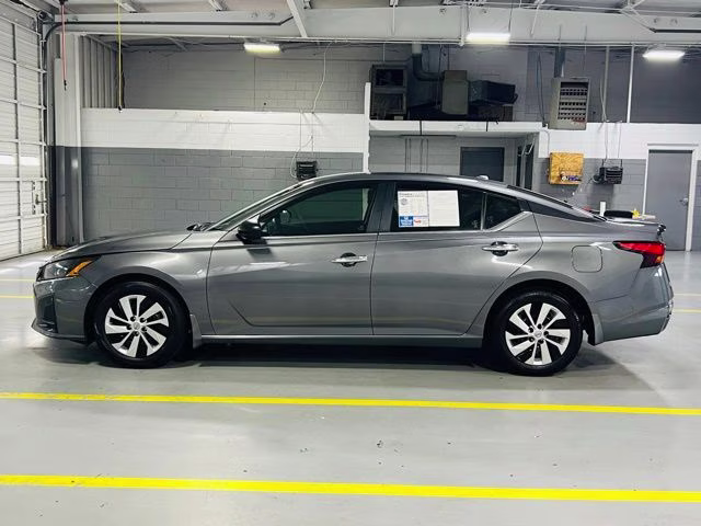 2025 Gun Metallic Nissan Altima 2.5 S FWD Sedan