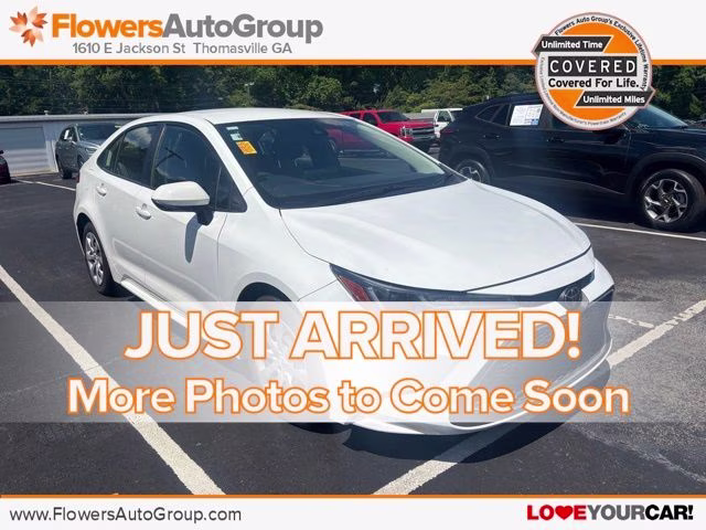 2022 White Toyota Corolla LE FWD Sedan