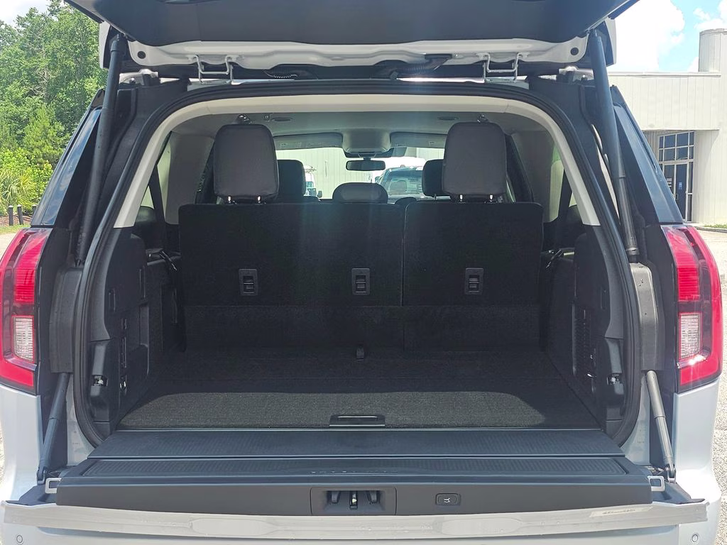 2026 Space Silver Metallic Ford Expedition Max Active RWD SUV