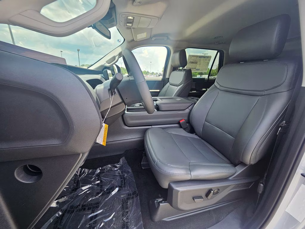 2026 Space Silver Metallic Ford Expedition Max Active RWD SUV