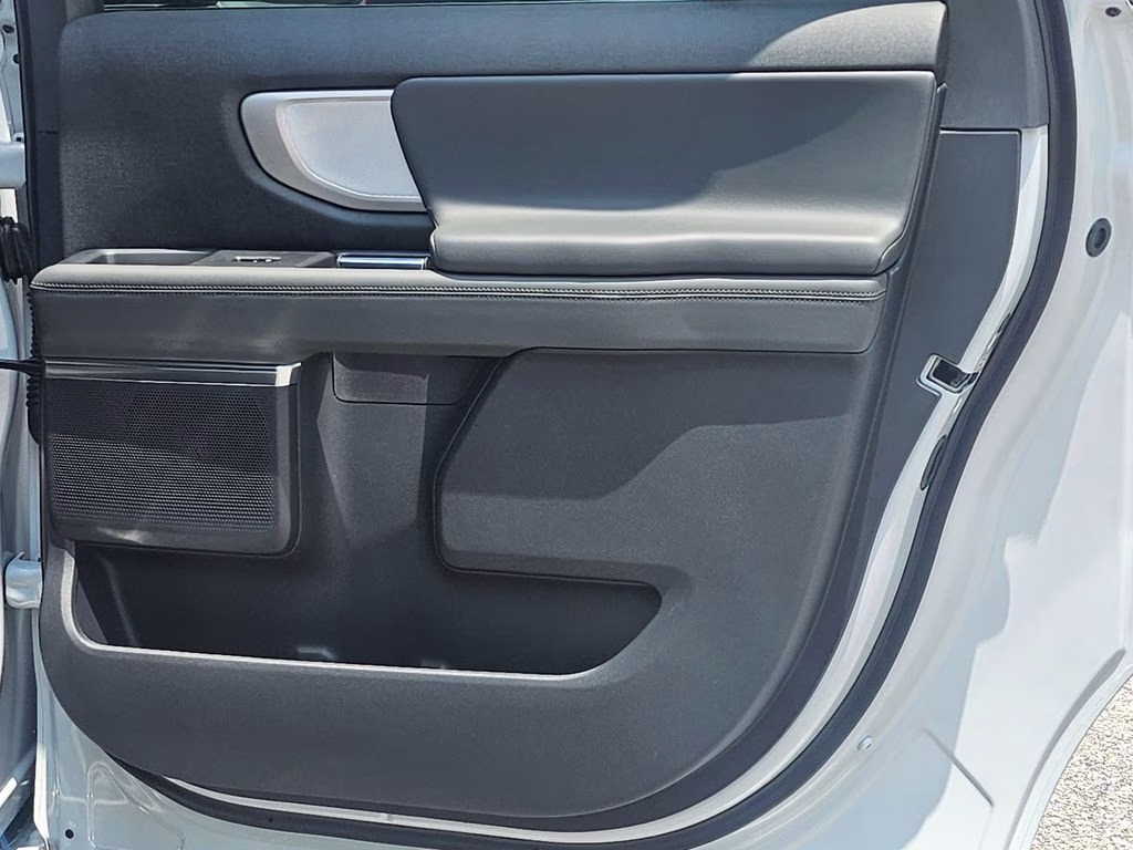 2026 Space Silver Metallic Ford Expedition Max Active RWD SUV