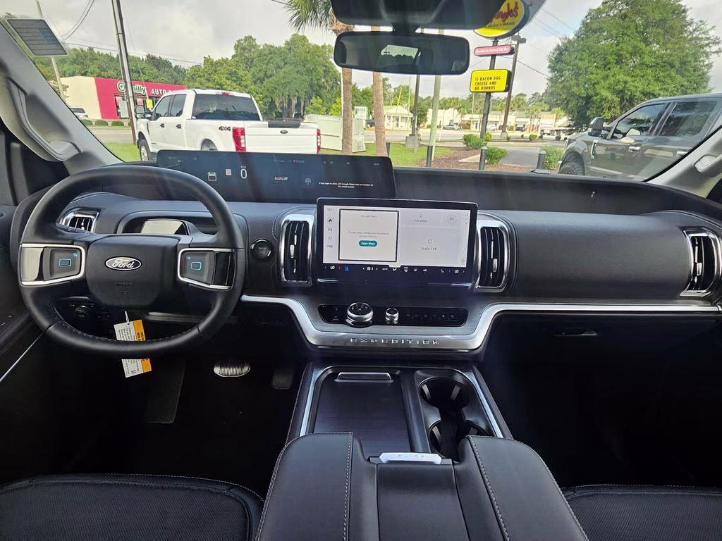 2026 Oxford White Ford Expedition Max Platinum 4X4 SUV
