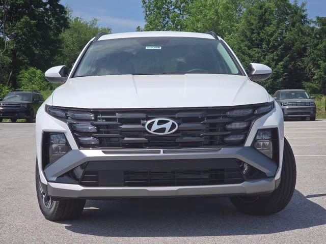 2026 White Pearl Hyundai Tucson SEL AWD SUV