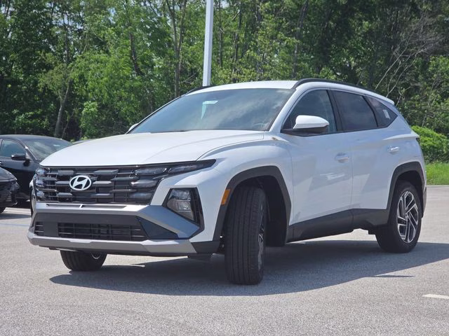 2026 White Pearl Hyundai Tucson SEL AWD SUV