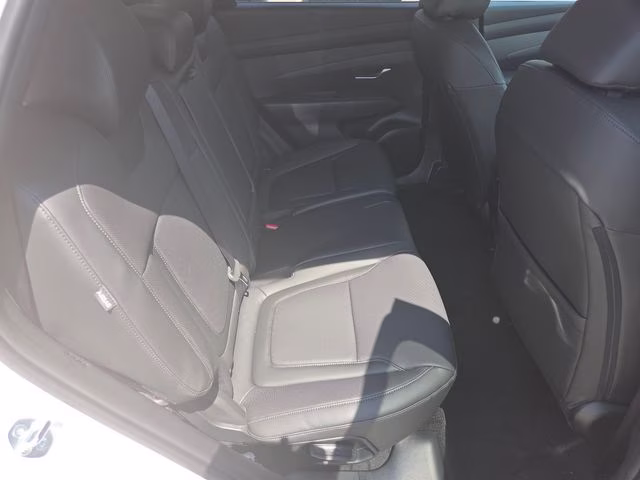 2026 White Pearl Hyundai Tucson SEL AWD SUV