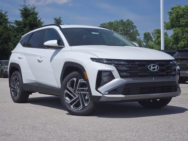 2026 White Pearl Hyundai Tucson SEL AWD SUV