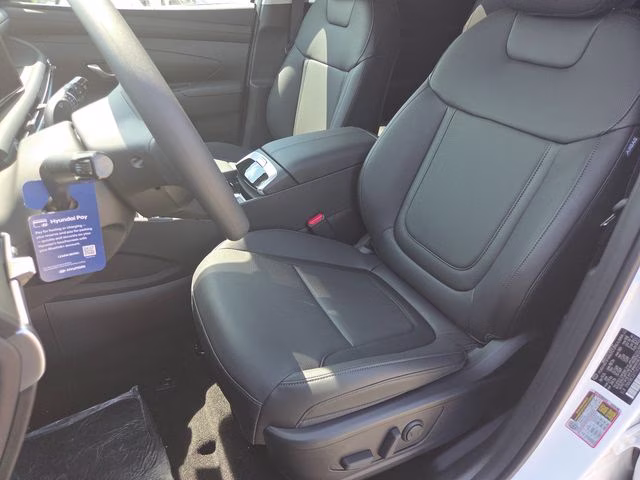 2026 White Pearl Hyundai Tucson SEL AWD SUV