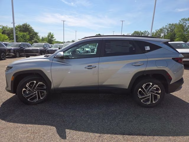 2026 Shimmering Silver Hyundai Tucson SEL AWD SUV