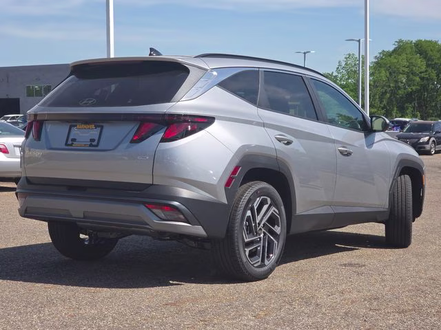 2026 Shimmering Silver Hyundai Tucson SEL AWD SUV