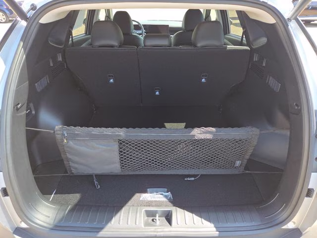 2026 Shimmering Silver Hyundai Tucson SEL AWD SUV