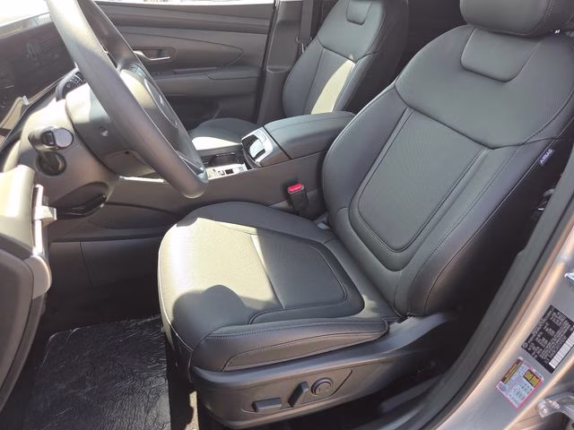 2026 Shimmering Silver Hyundai Tucson SEL AWD SUV