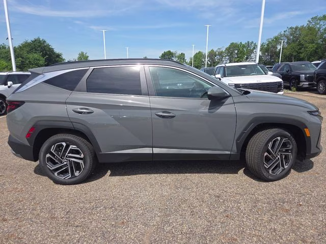 2026 Hampton Gray Hyundai Tucson SEL AWD SUV