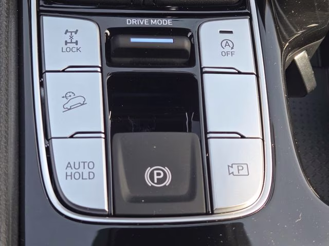 2026 White Pearl Hyundai Tucson SEL AWD SUV