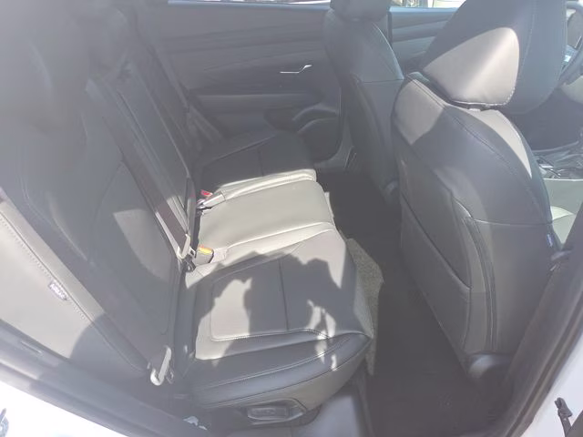 2026 White Pearl Hyundai Tucson SEL AWD SUV