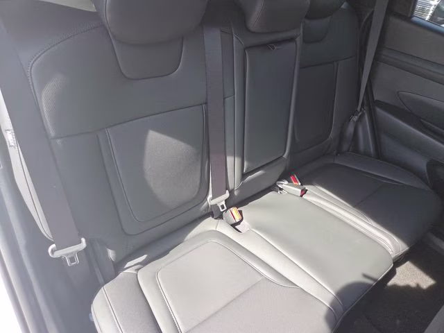 2026 White Pearl Hyundai Tucson SEL AWD SUV