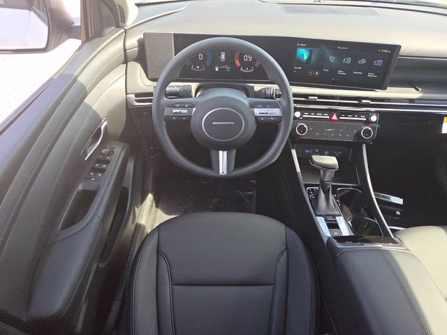 2026 White Pearl Hyundai Tucson SEL AWD SUV