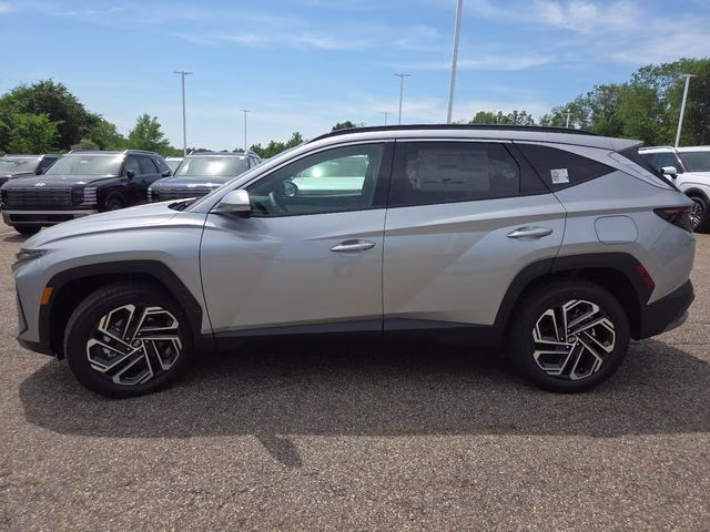 2026 Shimmering Silver Hyundai Tucson Limited AWD SUV